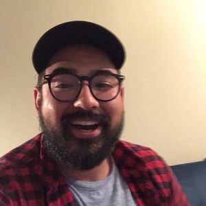 Meet your Posher, Dom